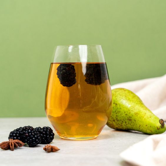 Simply Spiced Pear Winter Warmer